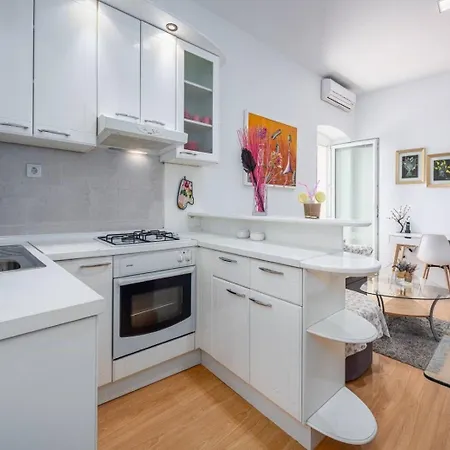 Apartamento Ariana - & Comfy