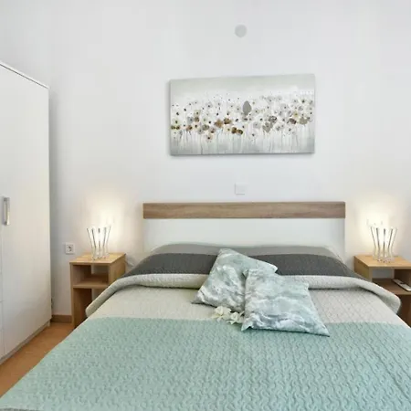 Ariana - & Comfy Apartamento